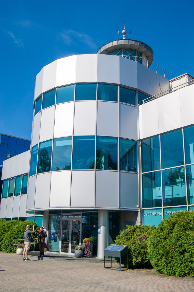 Главный корпус Музея Мирового океана.