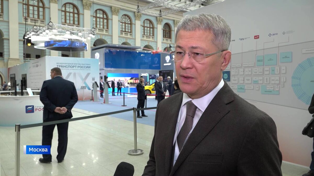    Глава Башкортостана Радий Хабиров принял участие в форуме «Транспортная неделя» в Москве