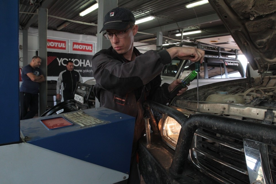    Максимальная стоимость техосмотра для легковых автомобилей составит 2032 рубля. Юлия ПЫХАЛОВА