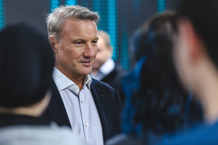    Герман Греф расритиковал маркетплейсы за преференции по собственным банковским картам.   
Фото: «БИЗНЕС Online»