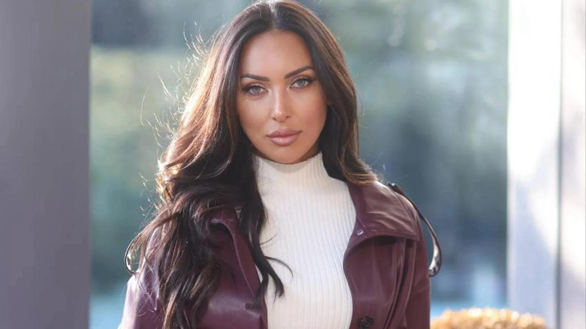    Алсу. Фото: Telegram @alsouofficial