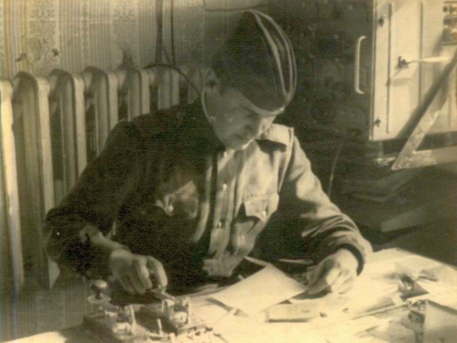 Владимир Скоробогатов на службе.