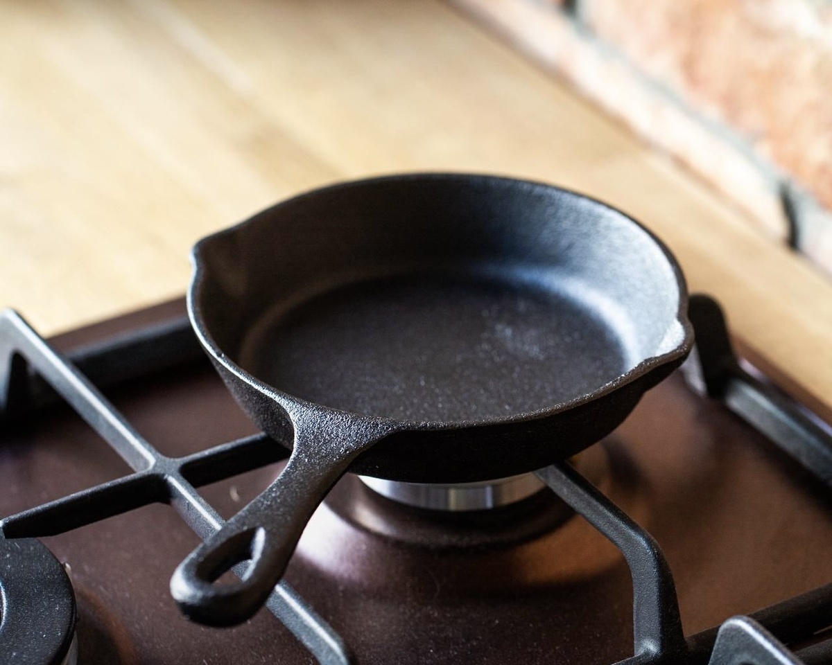 Сковорода чугунная 16 см арт. 4129 (индукция)