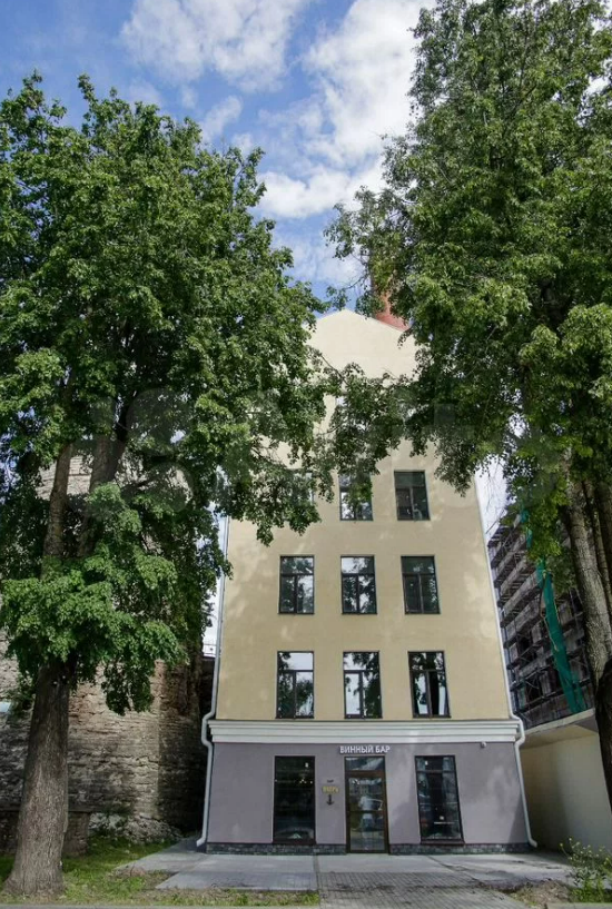 Фото из объявления о продаже отеля