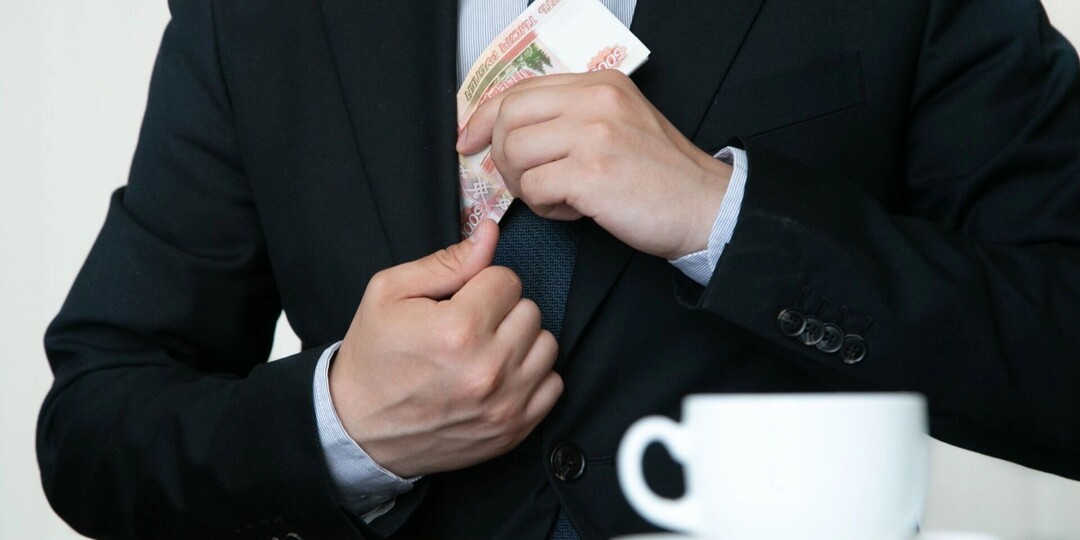 Коррупция как норма: зачем депутат предложил заложить 10% на воровство