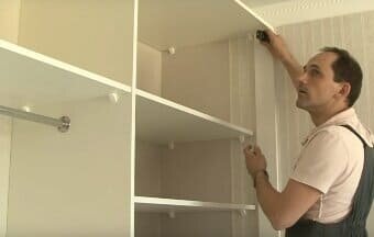 Ремонт шкафа купе на дому
