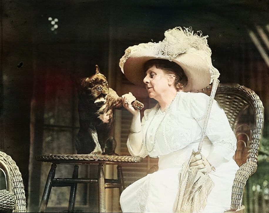 Дама с собакой, конец 19 века. Породы маленьких собачек, старое фото