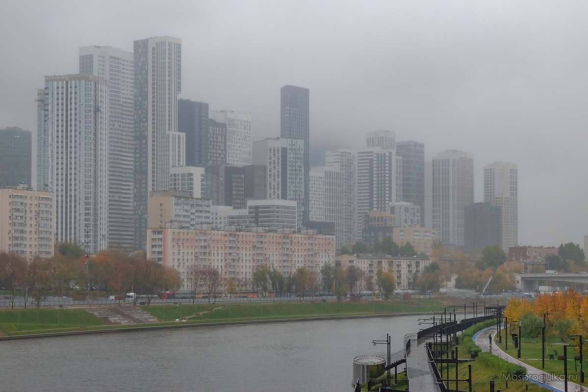 Вид с моста Академика Королёва