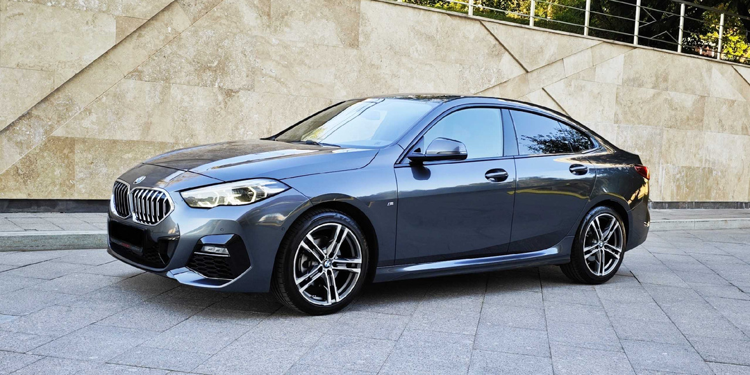 Золотая осень на колёсах: как арендовать авто выгодно и увидеть больше, чем просто парк за домом