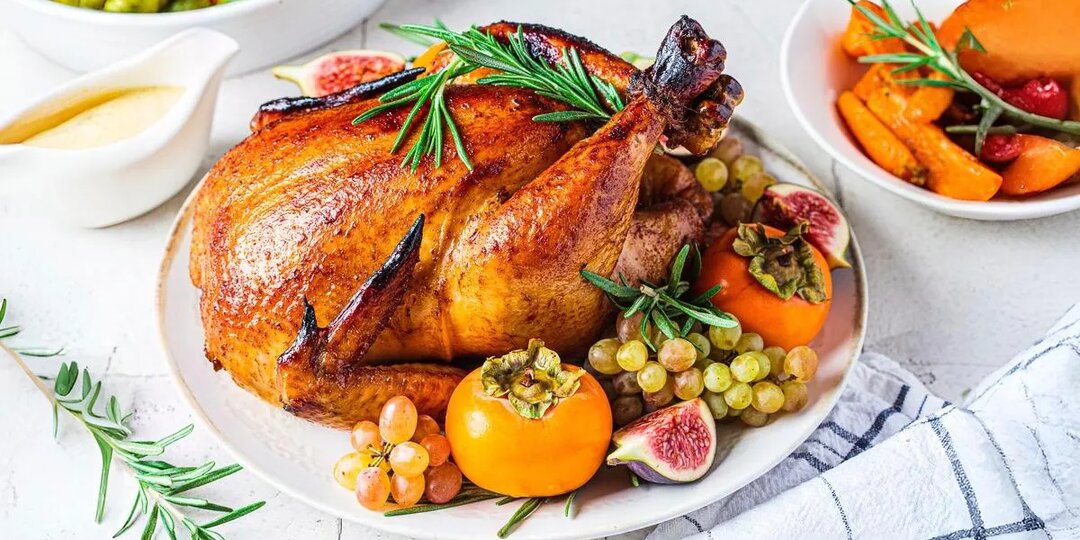 Как запечь курицу в духовке целиком: секреты приготовления и 11 интересных рецептов