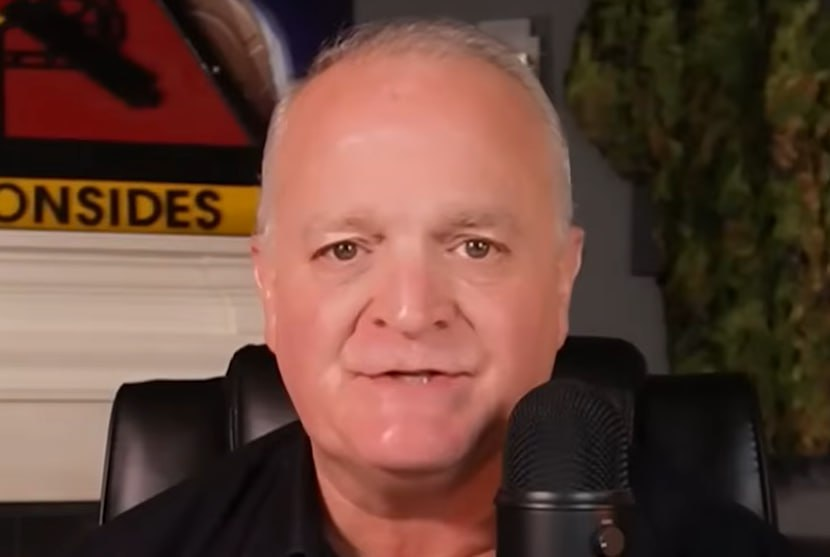 Фото: Prt Scr youtube.com / Rachel Blevins