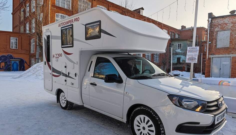 Гранта, Нива, Патриот на себе ваш дом везёт!