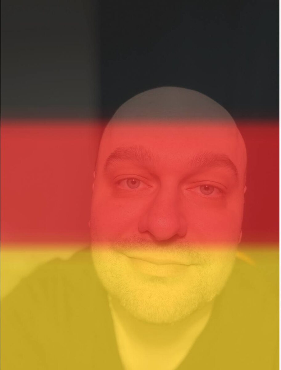 "Всем любовь, даже тем, для кого мы гои"(с) 