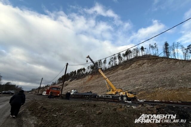    Через суровую уральскую тайгу прокладывают дорогу совершенно с нуля. Фото: АиФ-Челябинск/ Кравченко Александра