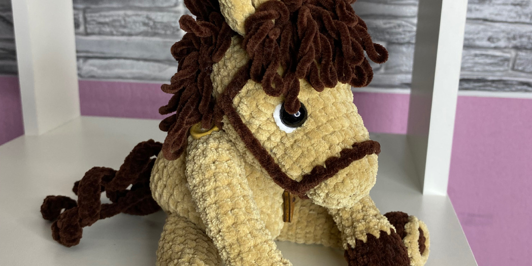 Мастер-Класс "Плюшевая лошадка"Вязание крючком из плюшевой пряжи.