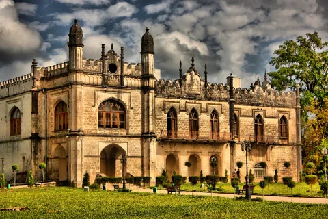 Самый наивкуснейший замок Дадиани в Зугдиди.