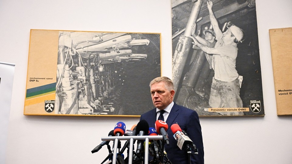 «Сколько украли?»: Уже вторая страна в Европе хочет знать, куда на Украине ушли деньги ЕС