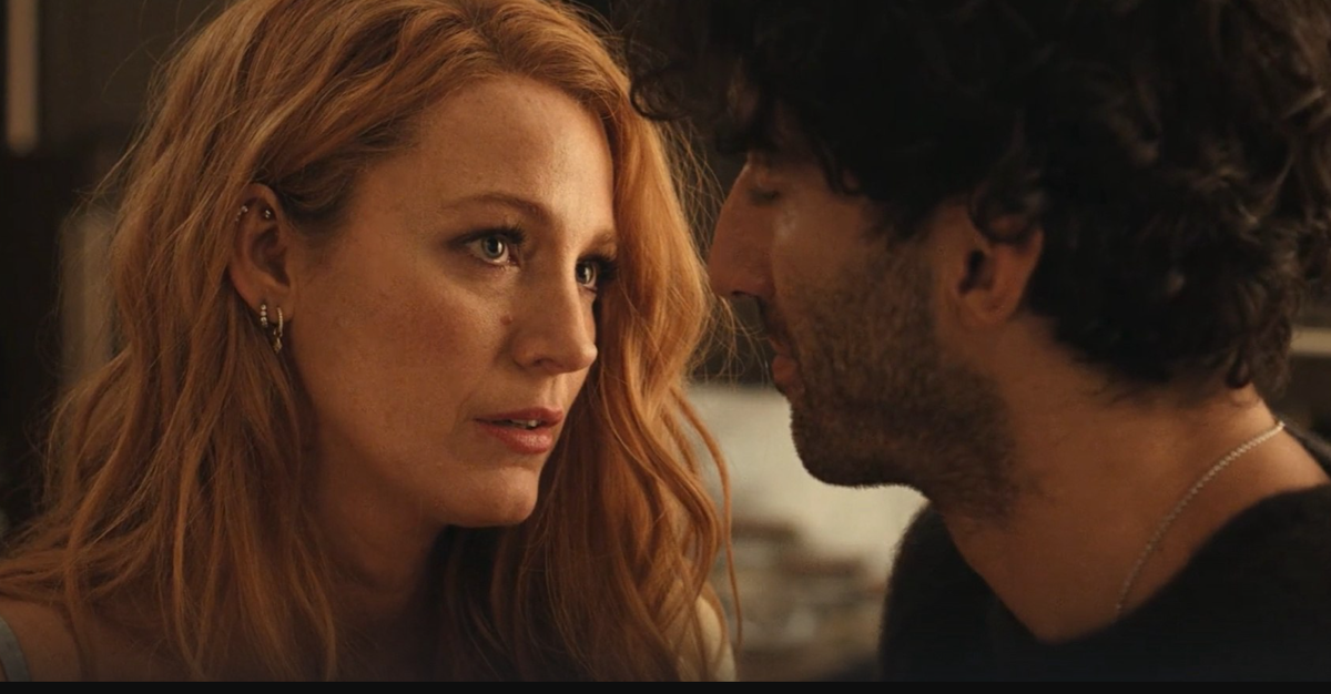 Кадр из фильма «Всё закончится на нас»