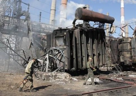    Государство умывает руки — все крупные ТЭС и ГЭС разрушены: украинцев бросили один на один с холодом, тьмой и разрухой