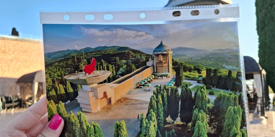 Нальчик: курортная столица Кабардино-Балкарии с минеральными источниками, целебным воздухом и конфетными фабриками.