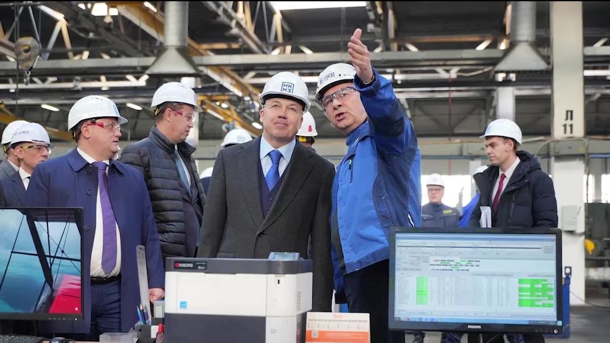    Премьер-министр Башкортостана Андрей Назаров посетил промышленные предприятия в Нефтекамске