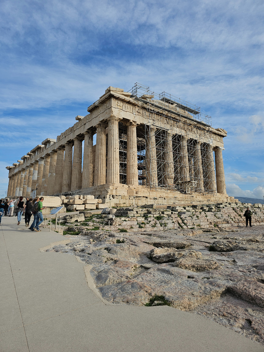 Вот он Парфенон