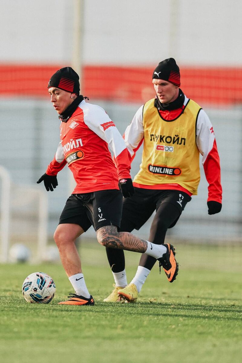 Наши то в колготках, а вот аргентинцы в шортах!)))