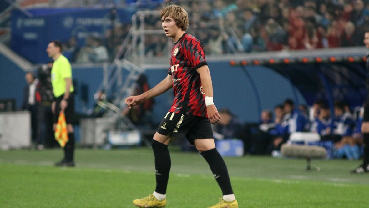    Нападающий «Акрона» Дмитрий Пестряков. Global Look Press