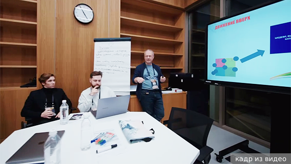     Фото: кадр из видео   
 Текст: Рафаэль Фахрутдинов