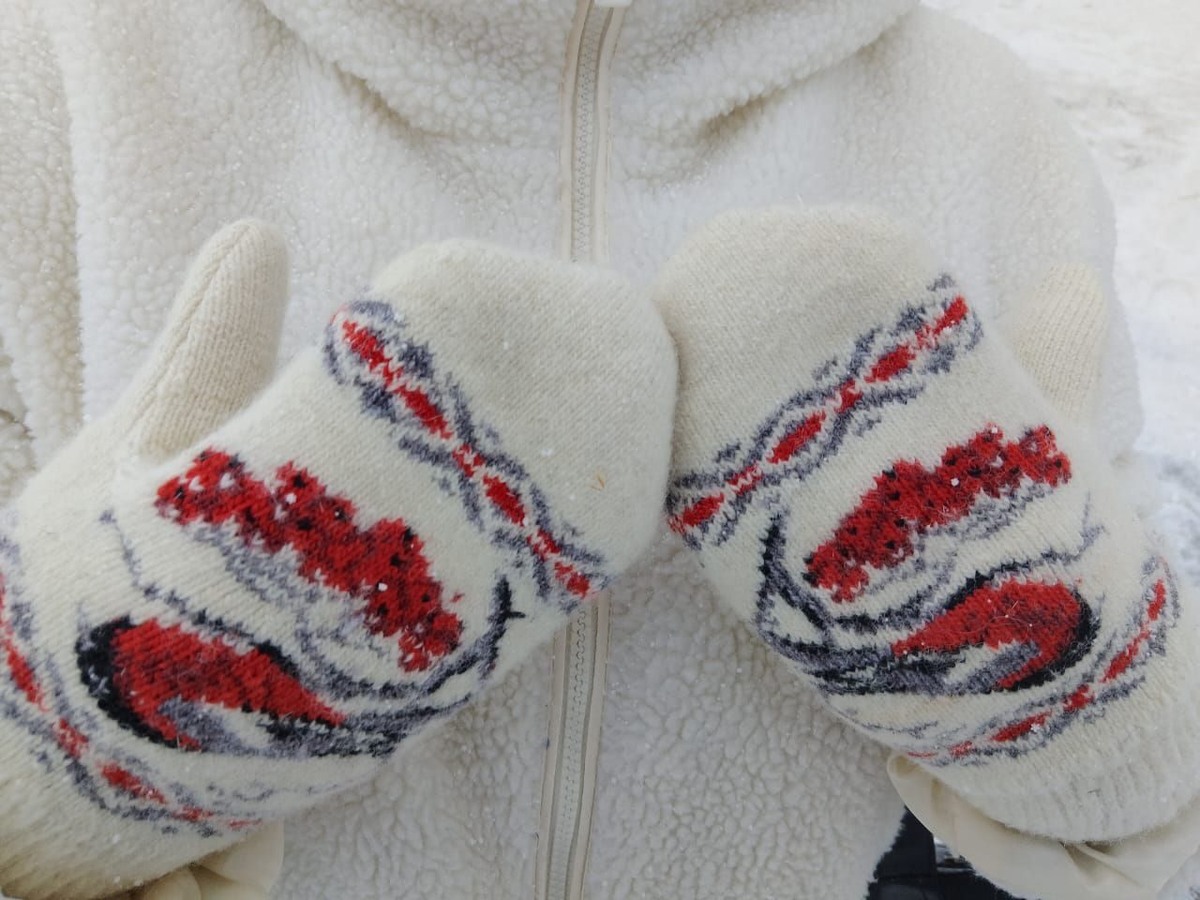 Фото автора, мои варежки