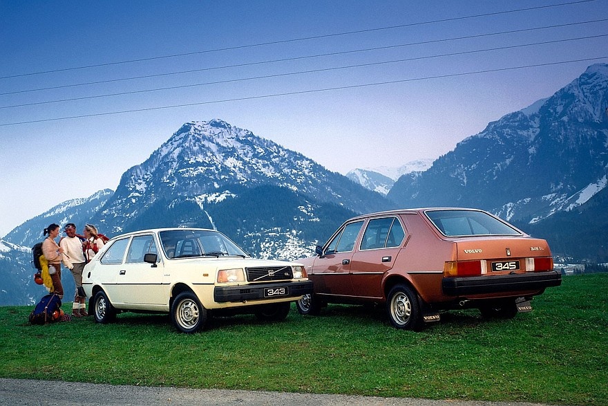    Volvo 300 Series (1976–1991)