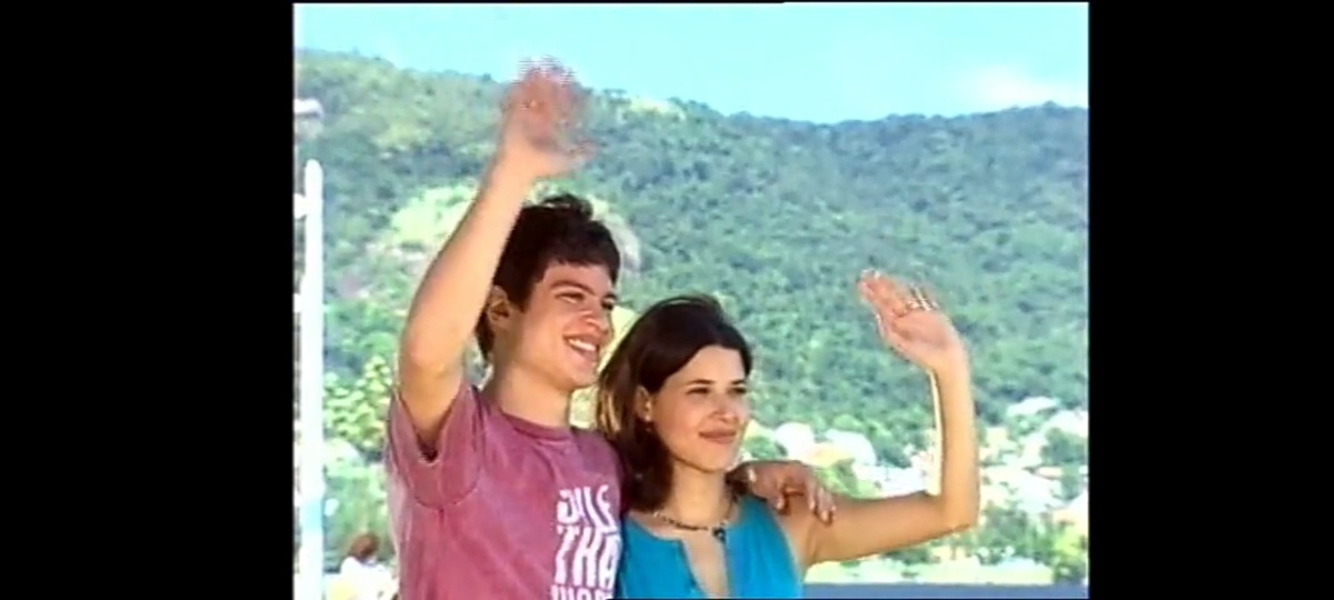 Абел и Бранка в конце сериала прощаются с Анселмо. 