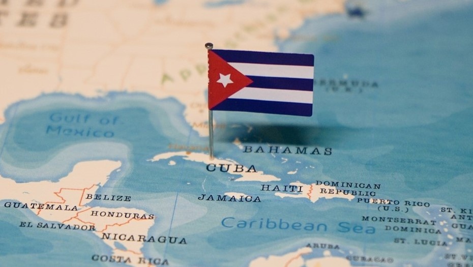    Флаг Кубы Автор фото: hyotographics/Shutterstock/FOTODOM