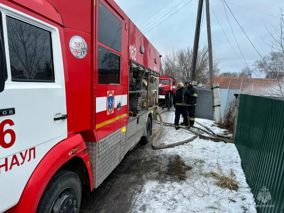    Пожарные МЧС. Источник: ГУ МЧС по Алтайскому краю