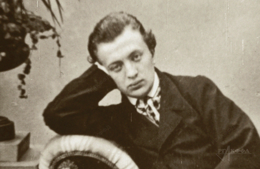 Портрет русского поэта А.Н. Апухтина / РГАКФФД. Арх.№ 33570 / кадр из кинофильма «Искусство было наш кумир…» (Центрнаучфильм)