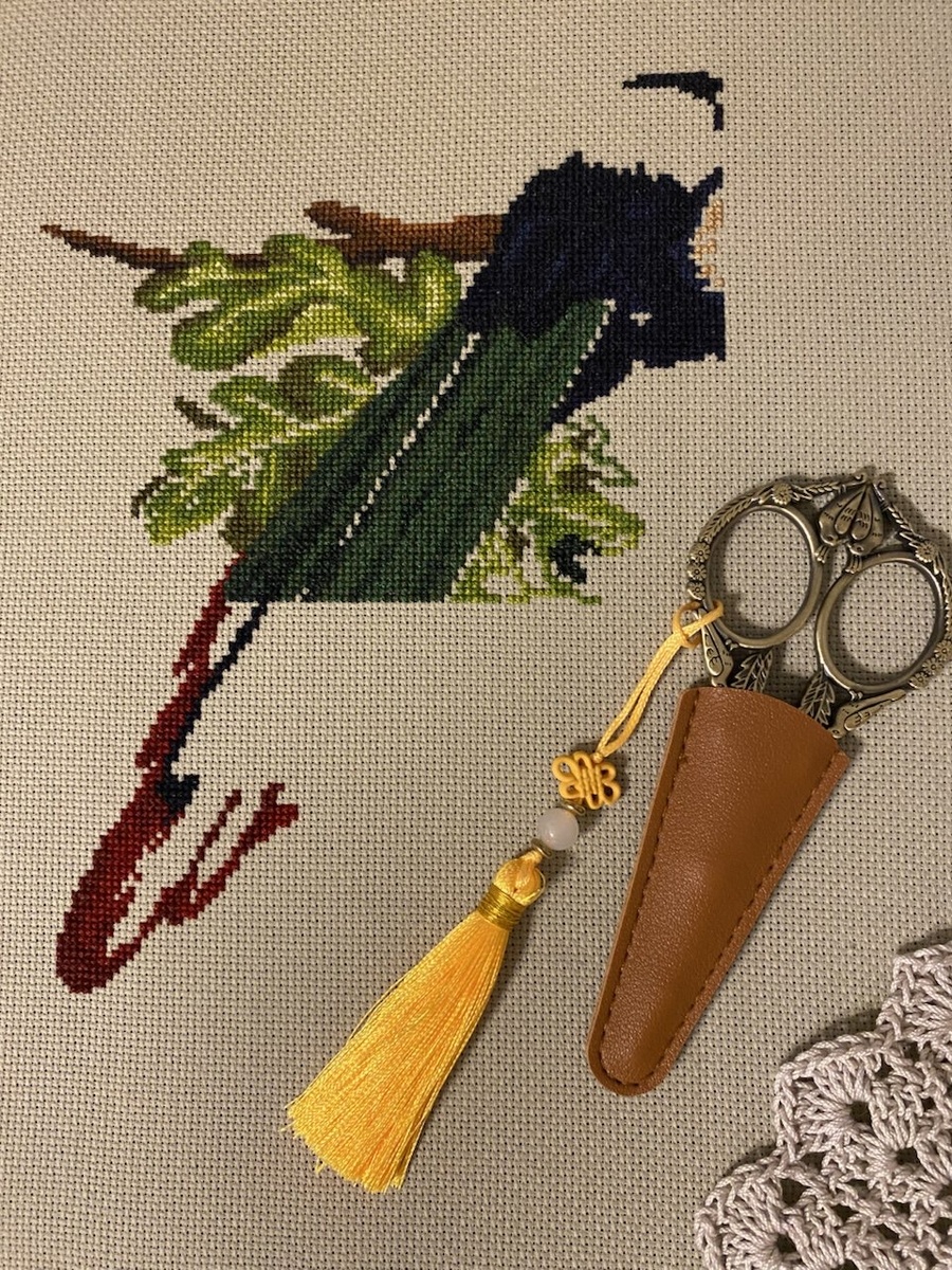 Почти вышитый хвост