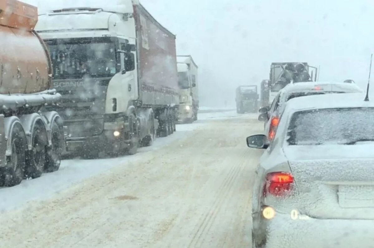    В Башкирии ввели ограничение движения на трассах в Инзер и Белорецк