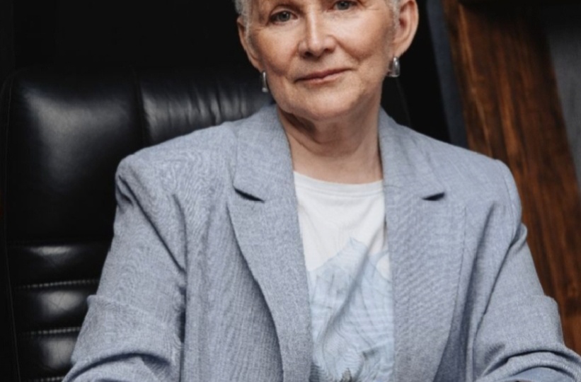 Корону снять не хотите?