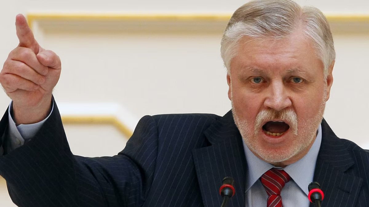 Отказ от пенсионных баллов: зарплаты простых людей слишком малы