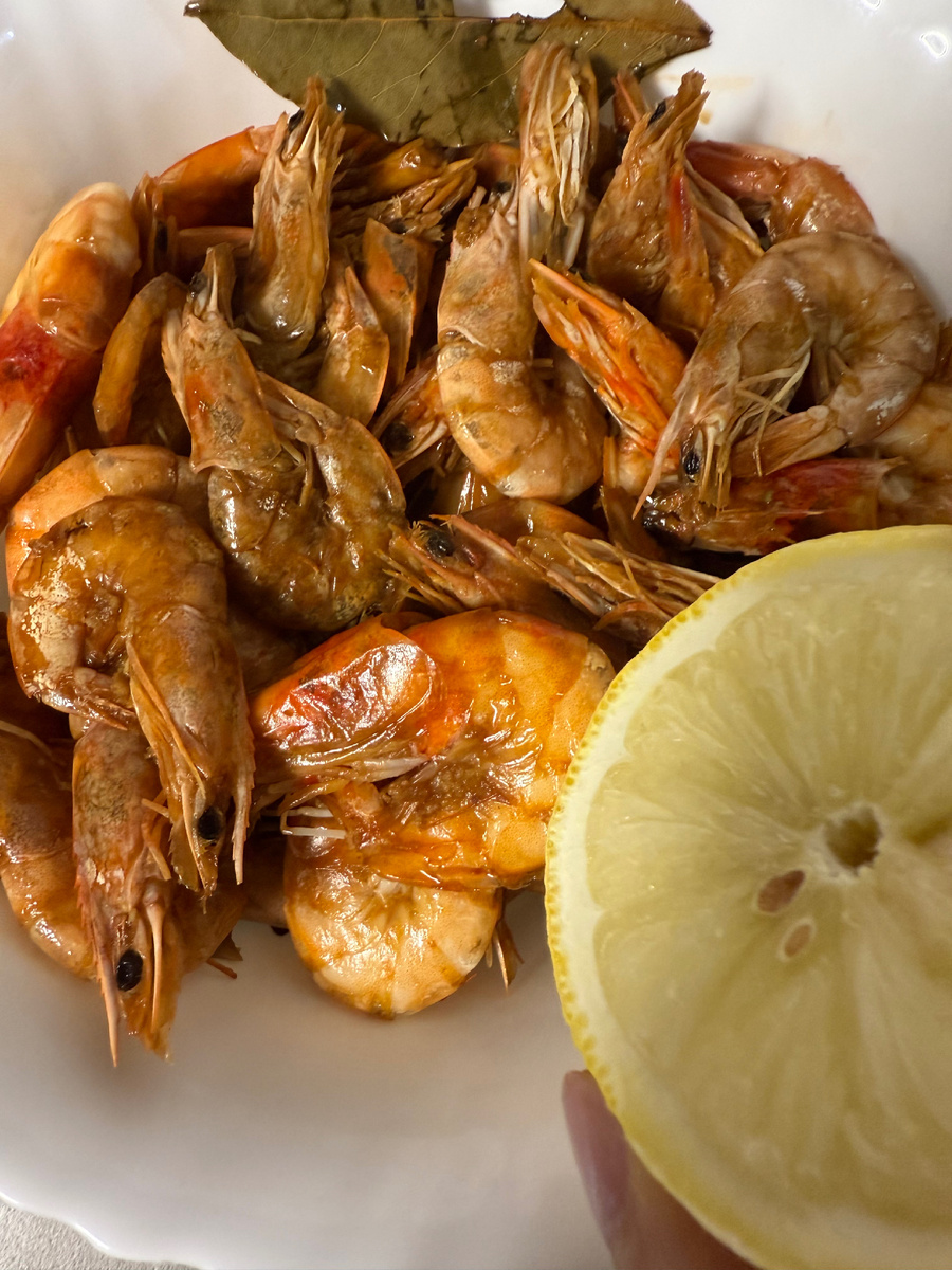 Фото из личного архива: жареные креветки в сливочном соусе - мы их обожаем