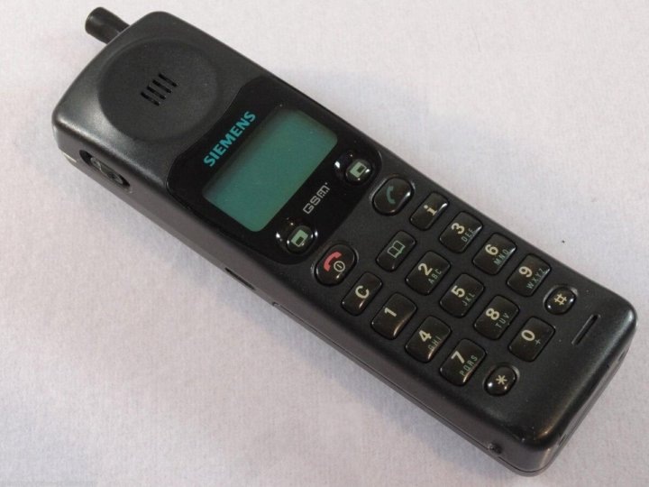 Siemens S4 1995 года выпуска. Изображение из открытых источников "Яндекс.Картинки".