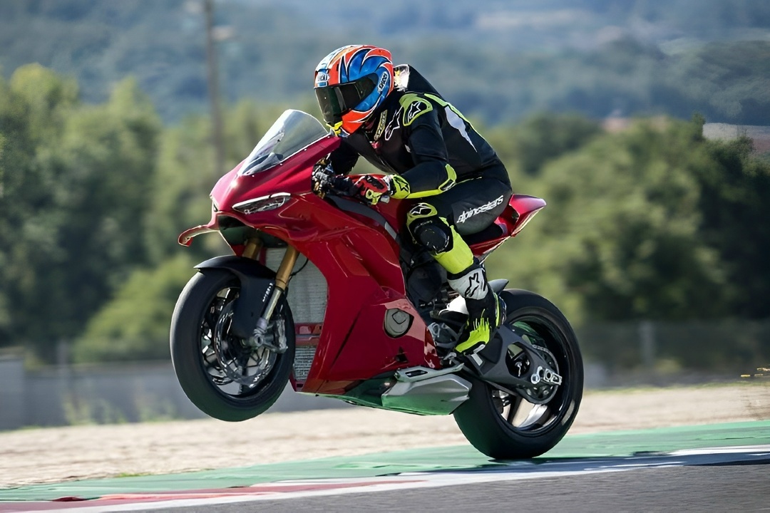 Brembo представляет Track-Tribe: Цифровой наставник для трека, который преобразит ваши тренировки