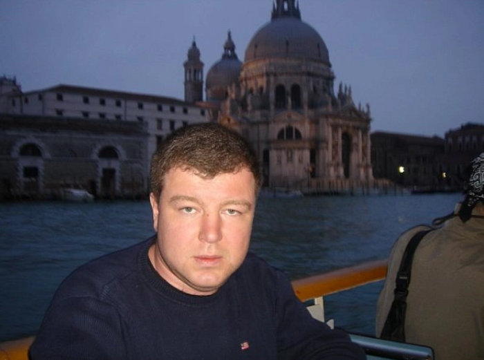 Александр Робак в молодости.