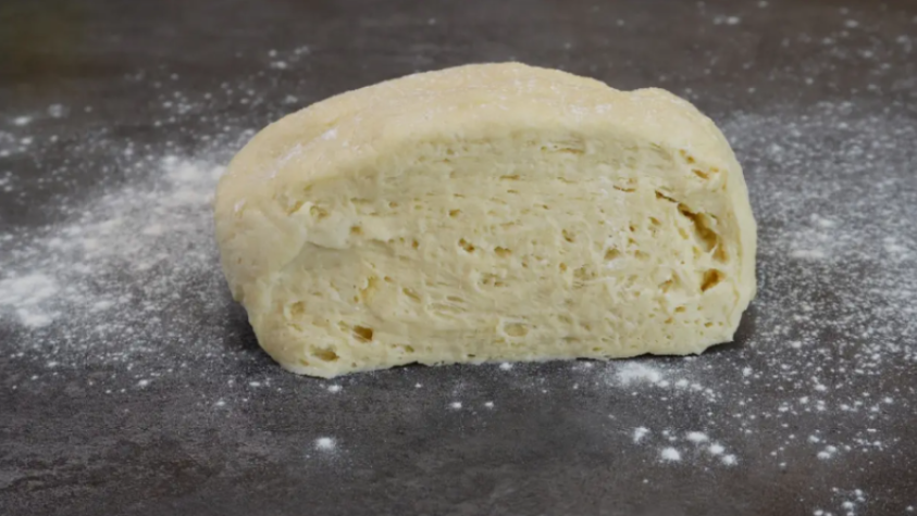 Как правильно ввести соду в кефир, до или после замеса: Забудьте про старый метод с шипением в ложке...