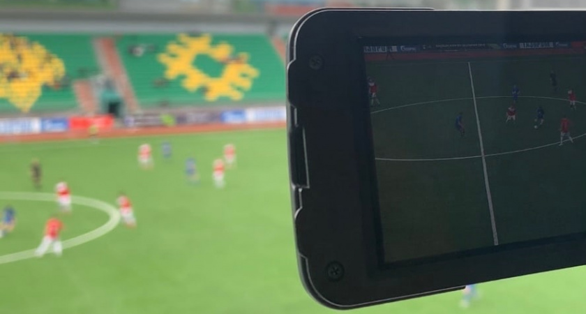    Бывший игрок воронежского «Факела» Андрей Ивлев включён в список претендентов на премию «Первая пятёрка»