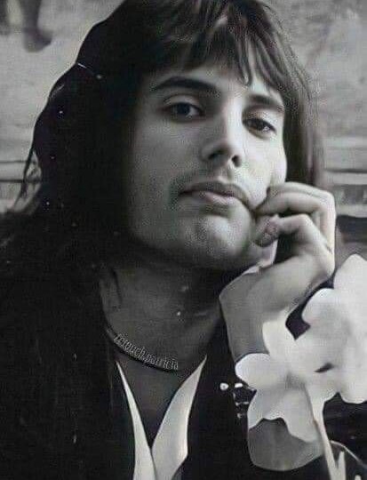 Коллекция редких вырезок о Queen (7)