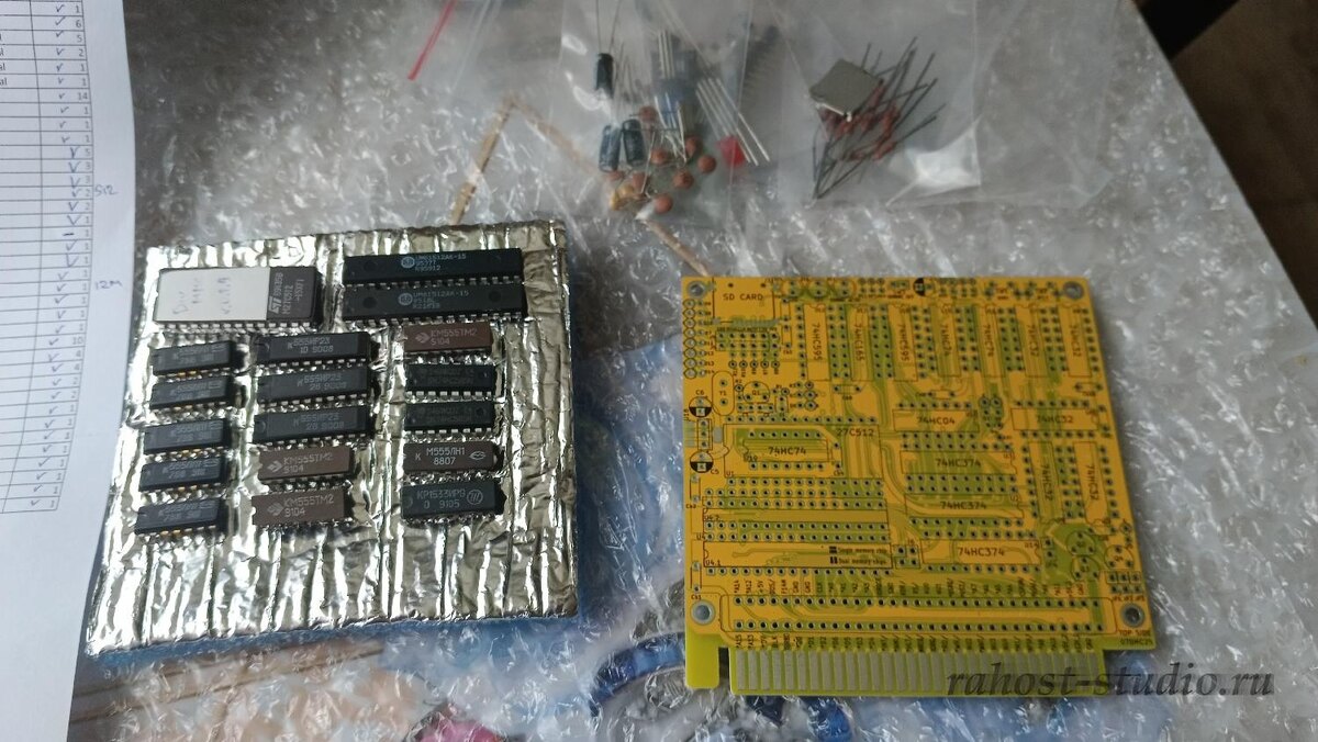 В комплекте даже список деталей присутствует