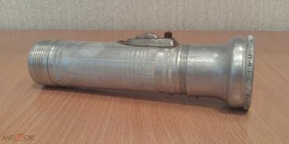 Фонарик на круглых батарейках СССР. Фото из интернета.