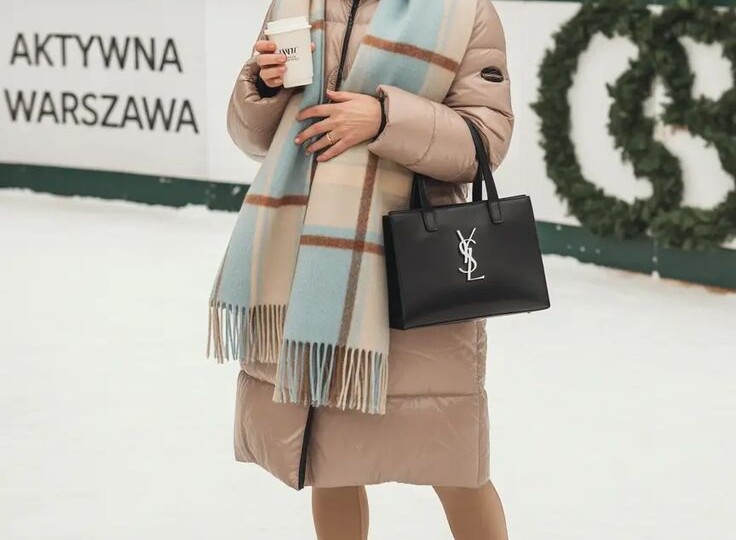 Пуховик должен не только теплым но и модным: 12 идей стилизации с пуховиком для женщин за 50, которые можно носить уже сейчас