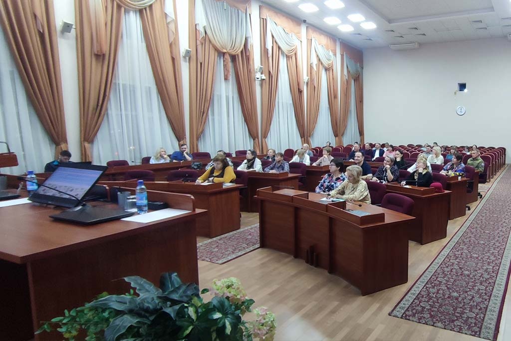    В мэрии прошла обучающая встреча для некоммерческих организаций и ТОС по работе на платформе "Добро.рф".